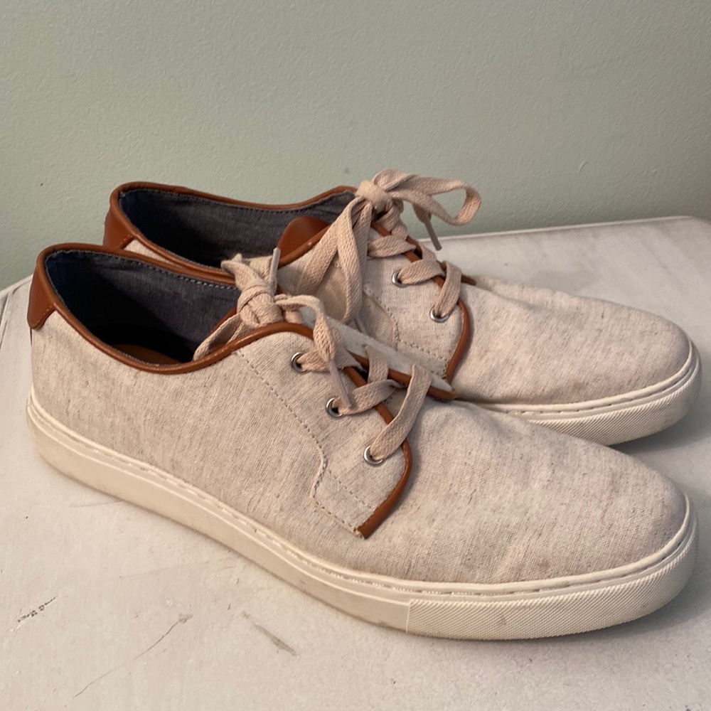 Tommy Hilfiger canvas shoes